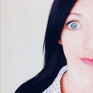 Meet your Posher, Becca